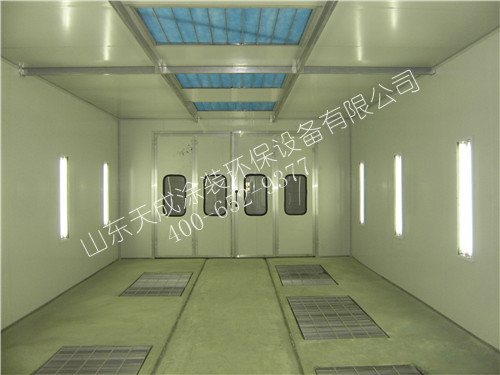 家具木門噴漆房