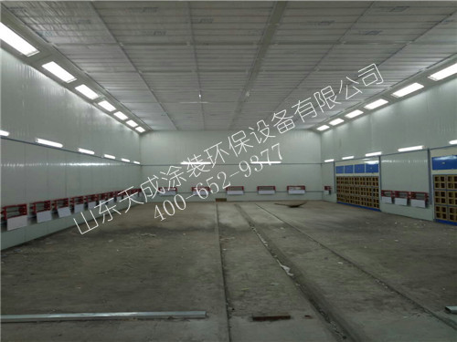 大型噴漆房內景